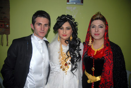 Yüksekova Düğünleri 26-27Kasım 2011 7
