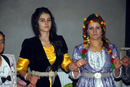 Yüksekova Düğünleri 26-27Kasım 2011 89