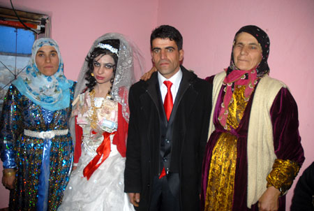 Yüksekova Düğünleri 04 Aralık 2011 26