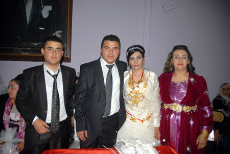 Yüksekova Düğünleri 04 Aralık 2011 54