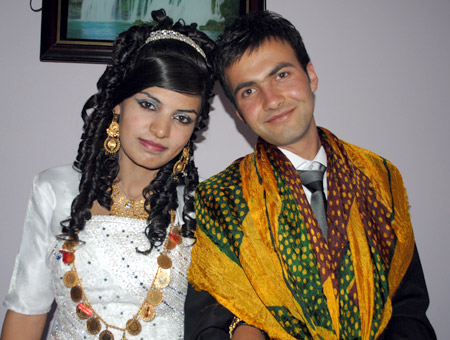 2011'de Yüksekova'da evlenenler 38