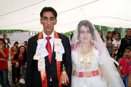 2011'de Hakkari'de evlenenler 122