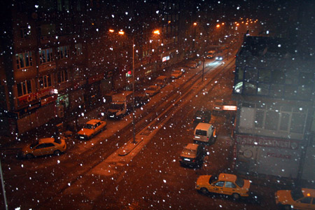 Hakkari'de karlı bir gece 10