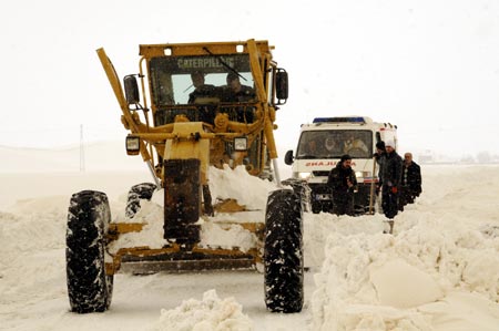 6 saatlik kurtarma operasyonundan fotoğraflar - Yüksekova 29