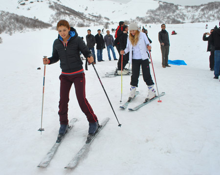 Şemdinli'de kayak tesisi açıldı 25