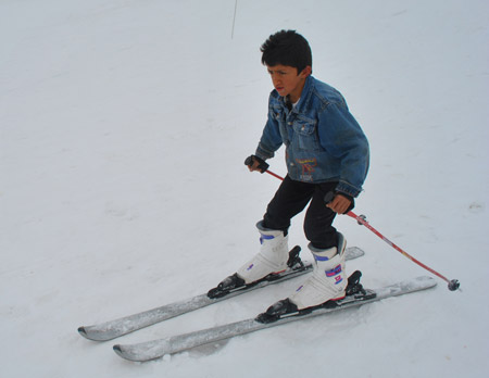 Şemdinli'de kayak tesisi açıldı 6