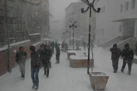 Van'da Kar esareti 12