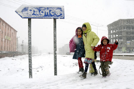 Yükekova'da kar yağışı 3