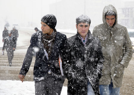 Yükekova'da kar yağışı 7