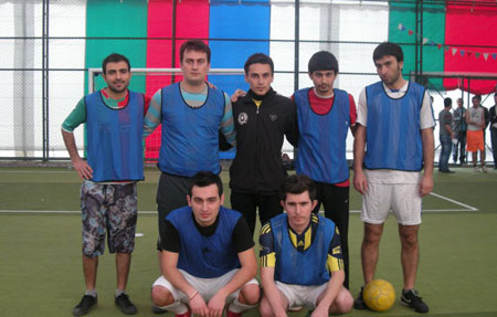Kürt öğrencilerden futbol turnuvası 11