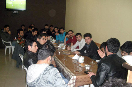 Kürt öğrencilerden futbol turnuvası 13