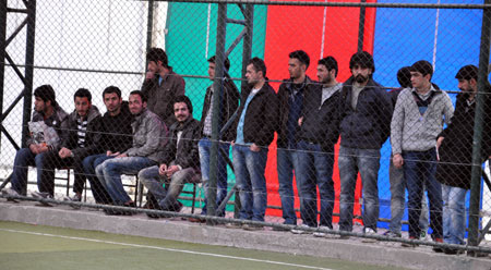 Kürt öğrencilerden futbol turnuvası 15