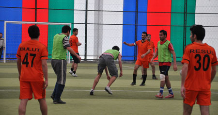 Kürt öğrencilerden futbol turnuvası 22