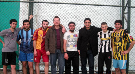 Kürt öğrencilerden futbol turnuvası 6