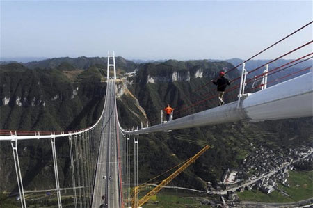 Dünyanın En Yüksek Asma Köprüsü 12