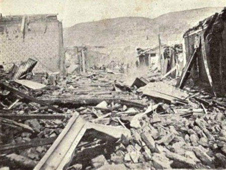 Son yılların en büyük deprem felaketleri 11