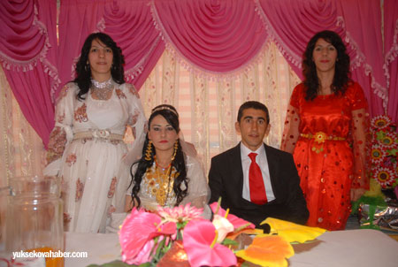 Yüksekova düğünleri 12-13 Mayıs 2012 104