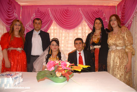 Yüksekova düğünleri 12-13 Mayıs 2012 123