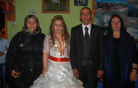 Yüksekova düğünleri 12-13 Mayıs 2012 28