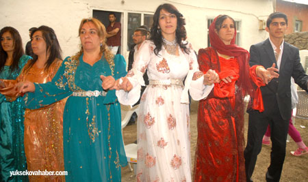 Yüksekova düğünleri 12-13 Mayıs 2012 74