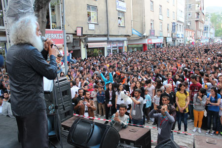 Hakkari'de konser çoşkusu 2