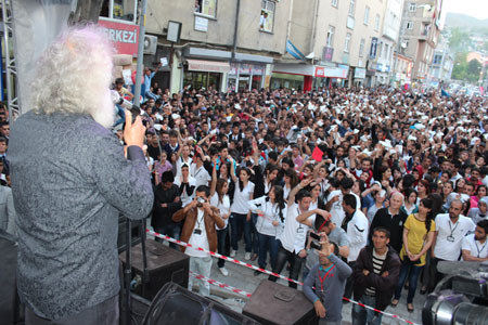 Hakkari'de konser çoşkusu 26