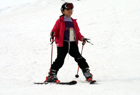 Hakkari'de Otluca tesislerindeki kayak keyfinden fotoğraflar 22