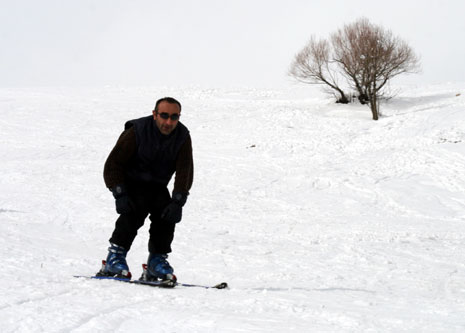 Hakkari'de Otluca tesislerindeki kayak keyfinden fotoğraflar 50