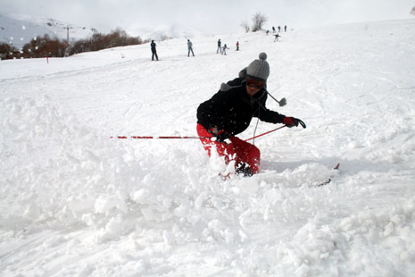 Hakkari'de Otluca tesislerindeki kayak keyfinden fotoğraflar 55