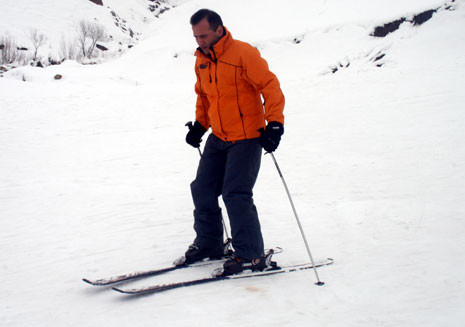 Hakkari'de Otluca tesislerindeki kayak keyfinden fotoğraflar 6