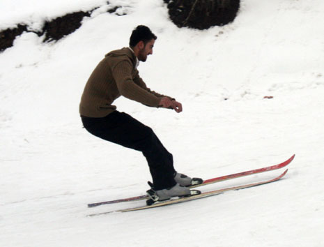 Hakkari'de Otluca tesislerindeki kayak keyfinden fotoğraflar 9
