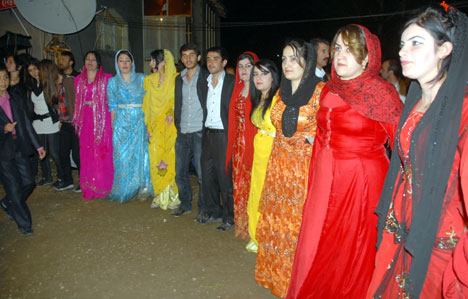 Yüksekova düğünleri - Fotoğraflar - 26-27 Mayıs 2012 119