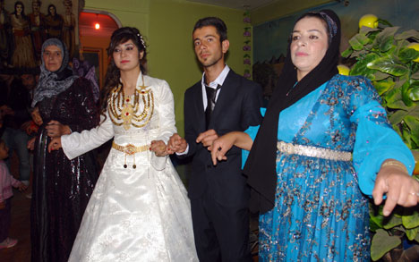 Yüksekova düğünleri - Fotoğraflar - 26-27 Mayıs 2012 51