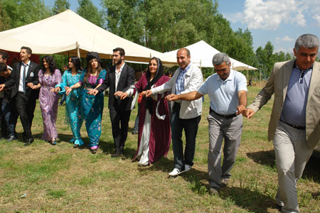 Yüksekova Düğünleri (17 Haziran 2012) 24