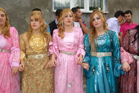 Yüksekova Düğünleri (17 Haziran 2012) 98