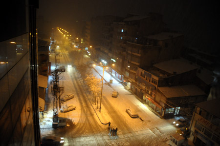 Yüksekova'da kar yağışı fotolar 03-02-2010 14