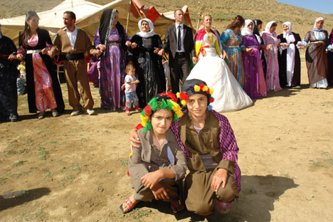 Yüksekova Düğünleri - Foto Galeri - 1 Temmuz 2012 236