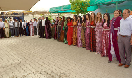 Yüksekova Düğünleri - Foto Galeri - 1 Temmuz 2012 41