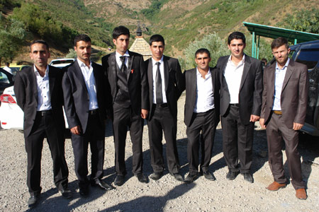 Şemdinli'de 01 Temmuz 2012'de yapılan düğünlerden fotoğraflar 102