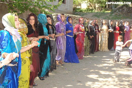 Şemdinli'de 01 Temmuz 2012'de yapılan düğünlerden fotoğraflar 106