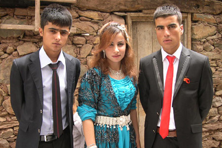 Şemdinli'de 01 Temmuz 2012'de yapılan düğünlerden fotoğraflar 120