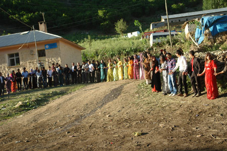 Şemdinli'de 01 Temmuz 2012'de yapılan düğünlerden fotoğraflar 127