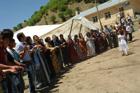 Şemdinli'de 01 Temmuz 2012'de yapılan düğünlerden fotoğraflar 141