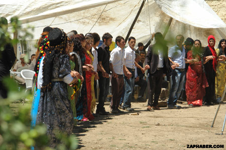 Şemdinli'de 01 Temmuz 2012'de yapılan düğünlerden fotoğraflar 146