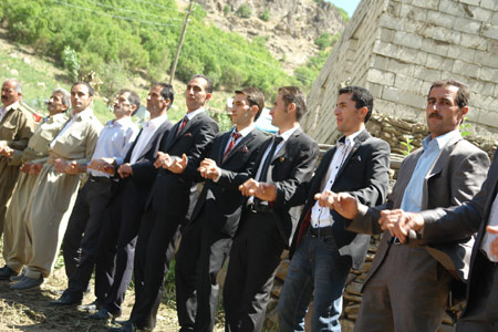 Şemdinli'de 01 Temmuz 2012'de yapılan düğünlerden fotoğraflar 173