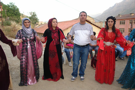 Şemdinli'de 01 Temmuz 2012'de yapılan düğünlerden fotoğraflar 58