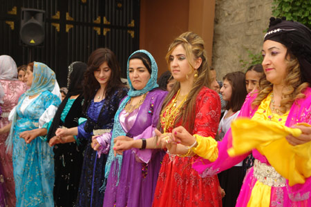 Şemdinli'de 01 Temmuz 2012'de yapılan düğünlerden fotoğraflar 83