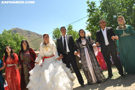 Şemdinli'de 01 Temmuz 2012'de yapılan düğünlerden fotoğraflar 92