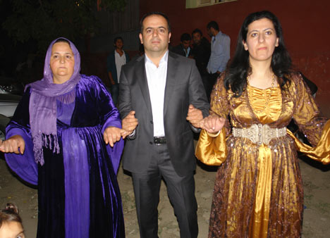 Yüksekova Düğünleri (08 Temmuz 2012) 218