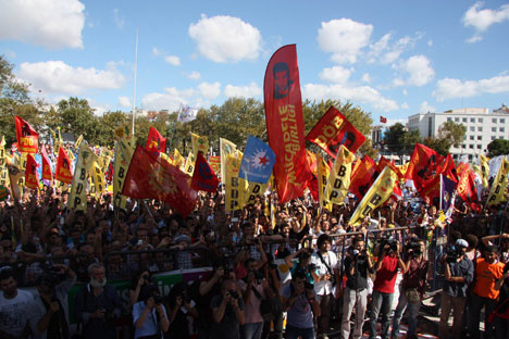 İstanbul'da barış yürüyüşü başladı 11